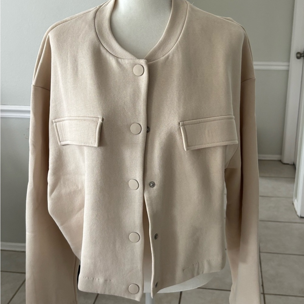 H&M Women's Beige Bomber Jacket